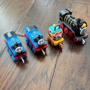 Thomas and Friends trains - Thomas x 2, Sandy, Hiro